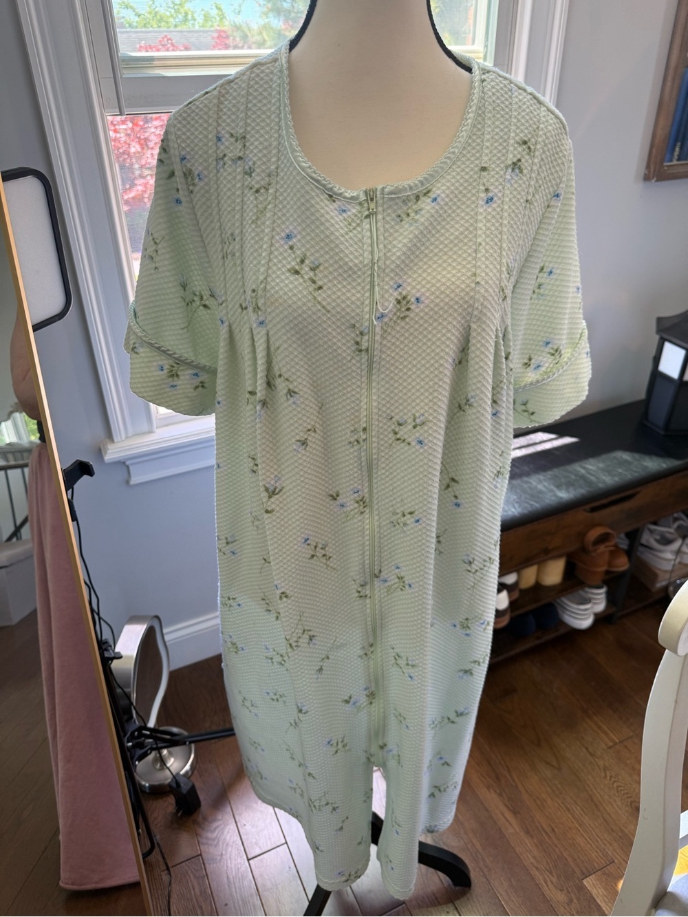 Women's Super Soft Short Sleeve Waffle Knit Robe - Light Mint Floral w Pockets